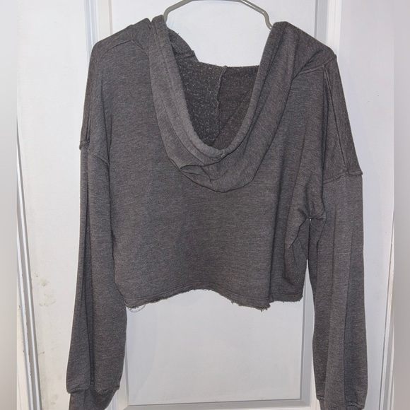 Gray cropped hoodie from lounge life (I think) size xs barely worn - Picture 2 of 5